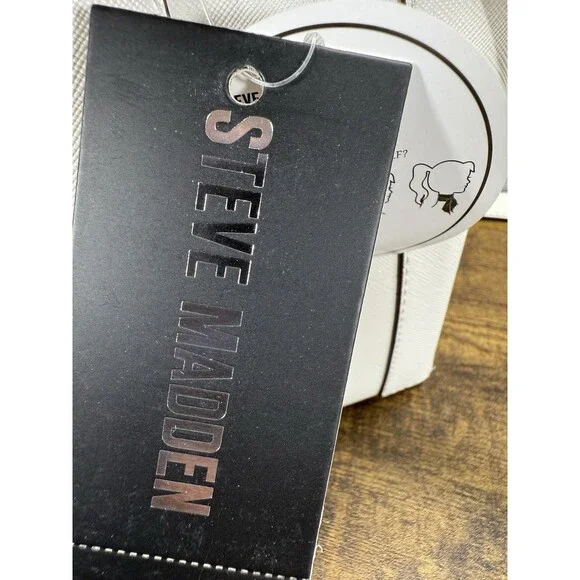 STEVE MADDEN Bellie Bucket White Shoulder Bag/Purse Detachable Strap Scarf - Picture 15 of 16